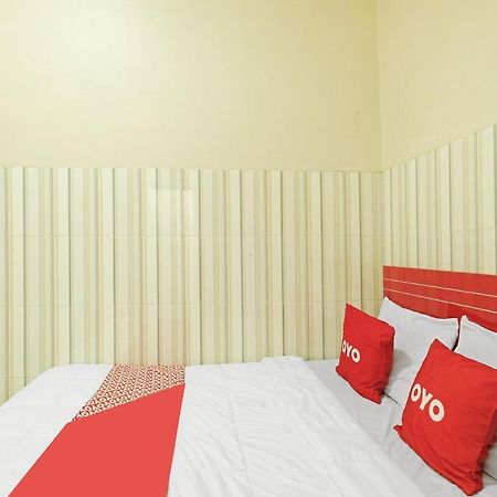 Oyo 91453 Hotel Srikandi Gejayan Maguwo Ngoại thất bức ảnh