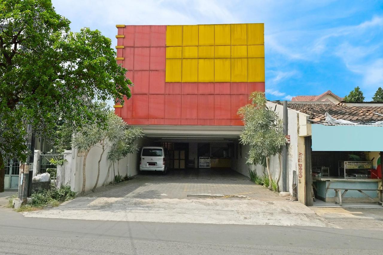 Oyo 91453 Hotel Srikandi Gejayan Maguwo Ngoại thất bức ảnh
