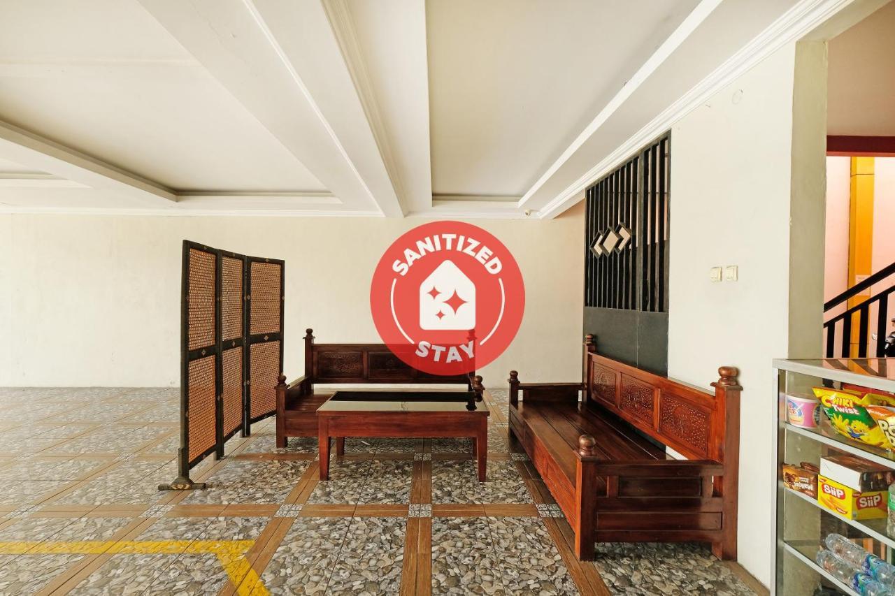 Oyo 91453 Hotel Srikandi Gejayan Maguwo Ngoại thất bức ảnh