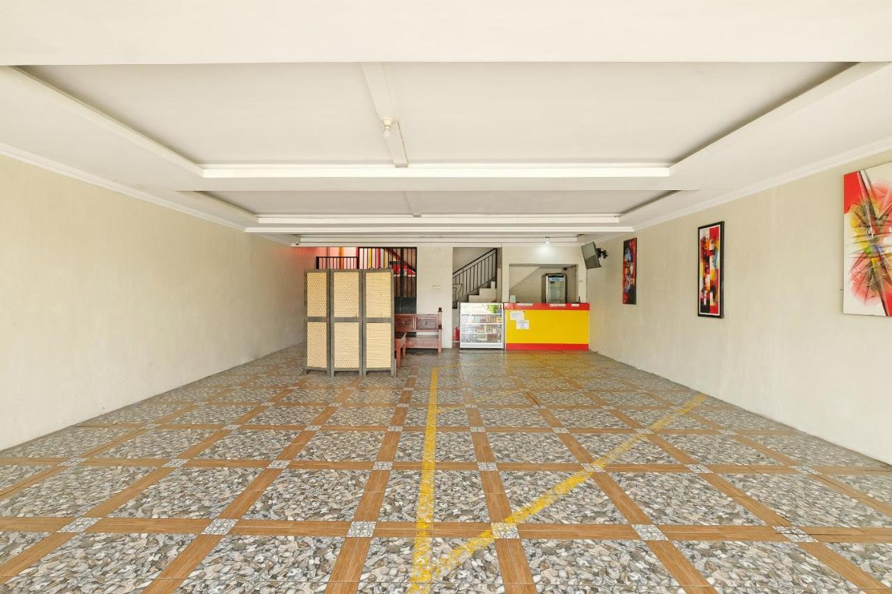 Oyo 91453 Hotel Srikandi Gejayan Maguwo Ngoại thất bức ảnh